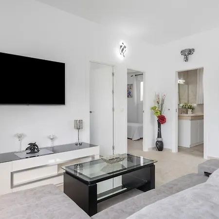 La Brujita チクラナ・デ・ラ・フロンテーラ